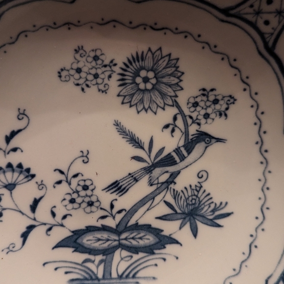 Pretty scalloped rim Andrea by Sadek bowl Japan - Picture 4 of 5